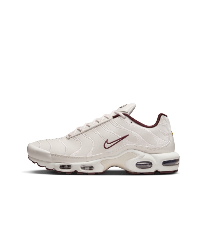 launch-info-img-nike-air-max-plus-burgundy-crush-light-bone