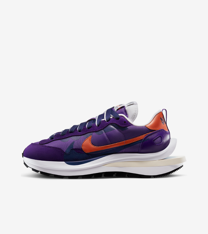 nike-vaporwaffle-x-sacai-dark-iris